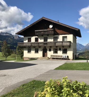 Maschl House | Landhaus mit Familienglück und Ofenwärme