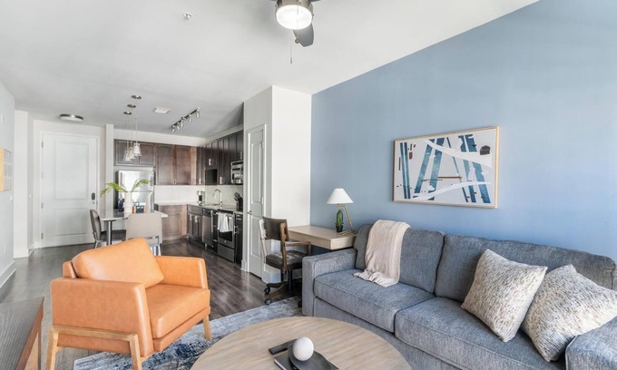 Central Business District Apartment | Landing | Amazing 1BD, Gym, Rooftop Lounge