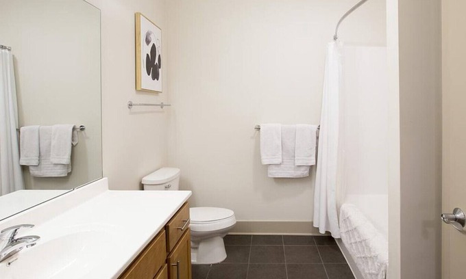 Detroit Apartment | Landing at Orleans Landing - 1 Bedroom in Rivertown Warehouse District