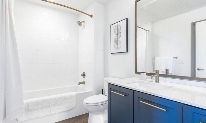 Uptown Apartment | Landing at Raleigh Slabtown - 1 Bedroom in Northwest Portland