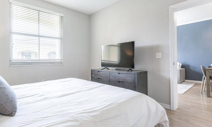 Plantation Apartment | Landing at Solero Plantation - 1 Bedroom in Downtown Plantation