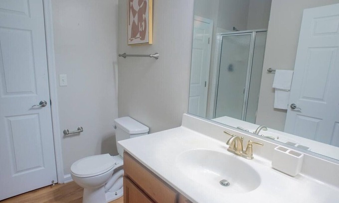 Ellicott City Apartment | Landing at The Elms at Montjoy - 2 Bedrooms in Downtown Ellicott City