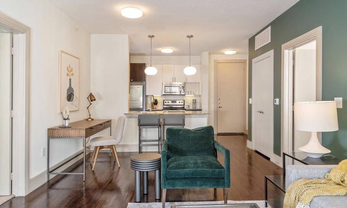 Spring Apartment | Landing | Beautiful 1BD, Pool, Gym