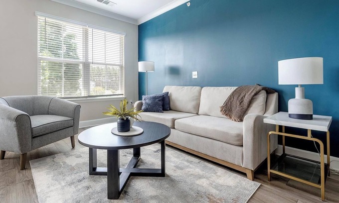 Summerville Apartment | Landing | Chic 1BD, Yoga Studio, Gym