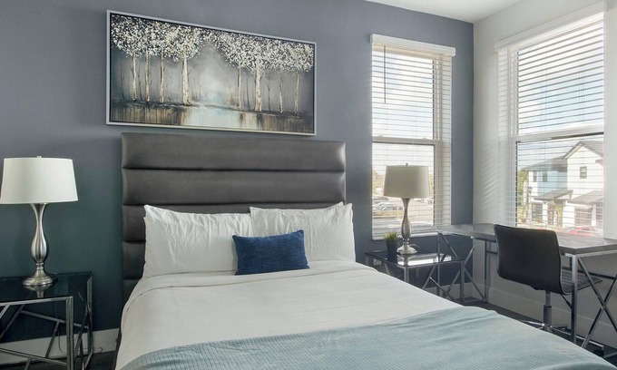 Port Tampa City Apartment | Landing | Incredible 2BD, Clubhouse, Pool
