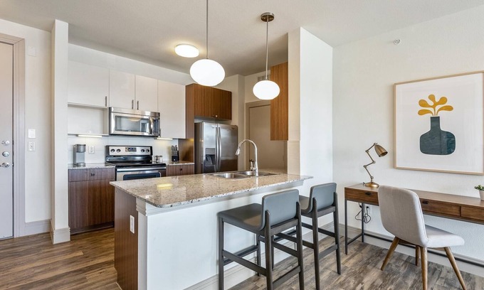 Dallas Apartment | Landing | Incredible 2BD in Downtown Dallas