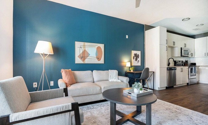 Tropic Apartment | Landing | Modern 1BD, Gym, Courtyard