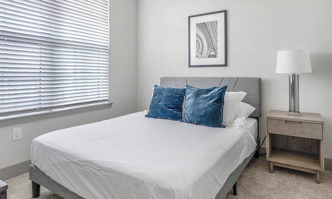 Nashville Apartment | Landing | Modern 1BD, Rooftop Lounge, Gym