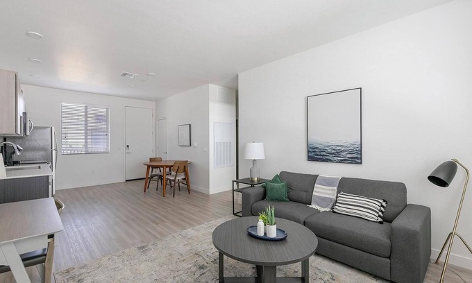 Goodyear Apartment | Landing | Spectacular 1BD, Yoga Studio, Clubhouse