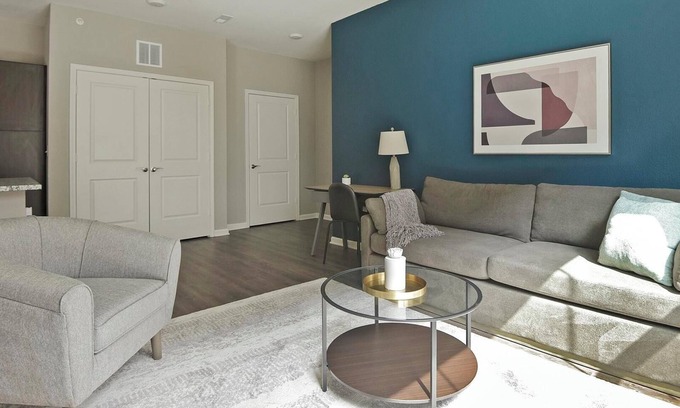 Chesterfield Apartment | Landing | Stunning 1BD, Gym, Courtyard