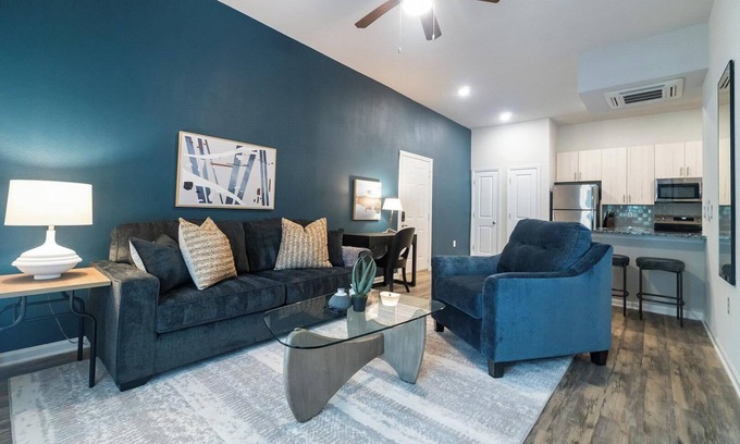 Charlotte Apartment | Landing | Stylish 1BD, Gym, Clubhouse