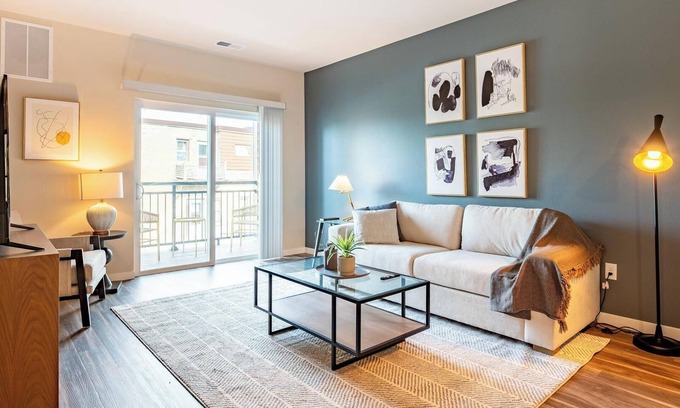 Newberry Apartment | Landing | Stylish 1BD, Gym, Pool