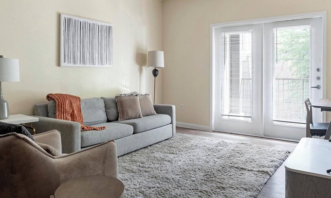 Sweetbriar Apartment | Landing | Stylish 2BD, Clubhouse, Courtyard