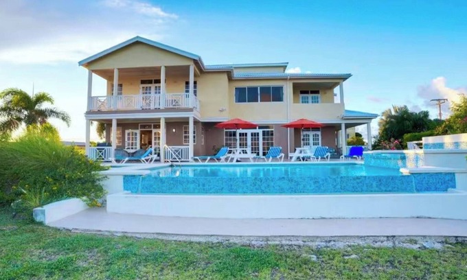 Oistins House | Landsdown House 4bd by ZenBreak