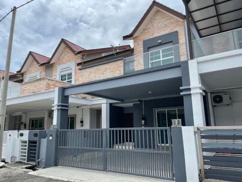 Kuah House | Langkawi Cozy Holiday Home at Taman Simfoni by Zervin