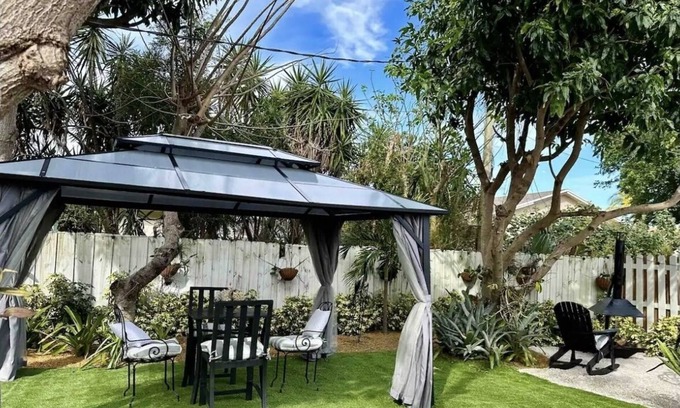 Lantana Apartment | Lantana modern Villa