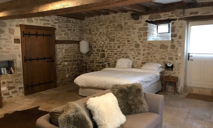 Pommard House | Large 14th century winemakers house