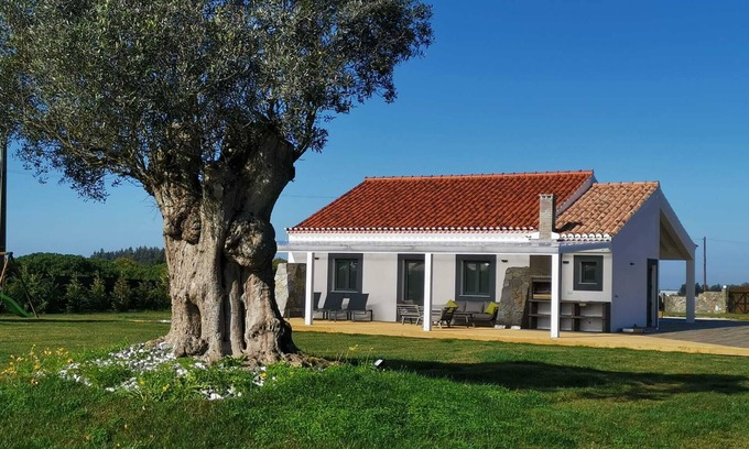 Zambujeira do Mar House | Large 3 Bedroom Farmhouse With Private Jacuzzi 5 Minutes From Zambujeira do Mar