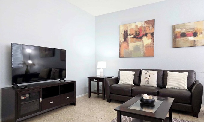 Alegre Community House | Large 3br 2-story townhouse with pool 2 mi to ASU