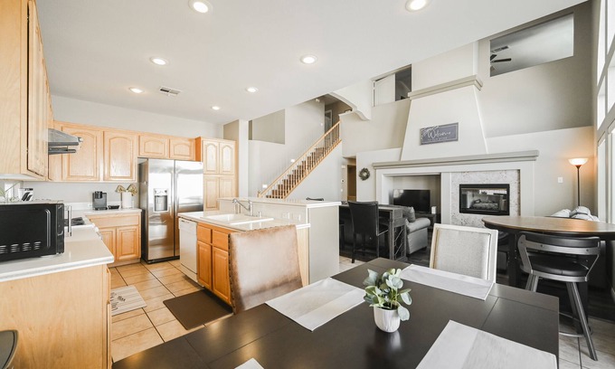 Spring Valley House | Large 5 Br home with Pool/spa