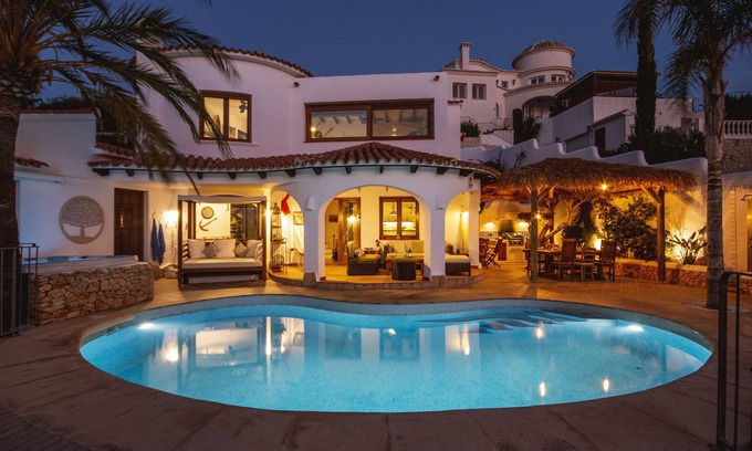 El Portet Villa | Large and comfortable villa in Moraira, on the Costa Blanca, Spain with private pool for 4 persons