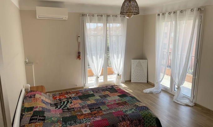 Roquebrune-Cap-Martin Apartment | Large apartment close to the sea