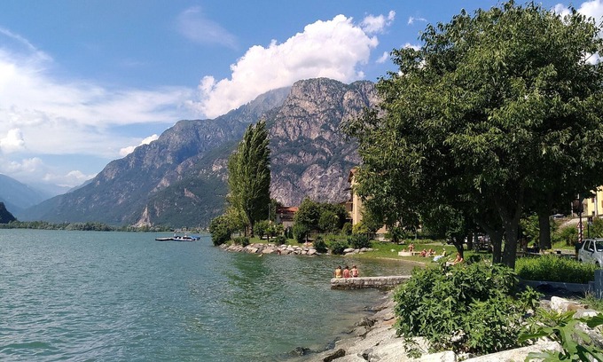 Verceia Apartment | LARGE APARTMENT BETWEEN LAKE & MOUNTAINS