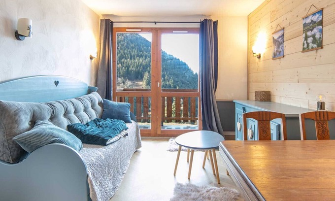 Valfrejus Apartment | Large apt for 4 pers ski-in ski-out