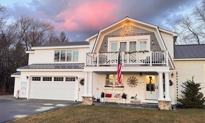 Greenland Apartment | Large, beautiful studio on bucolic Great Bay, 4 miles from vibrant Portsmouth