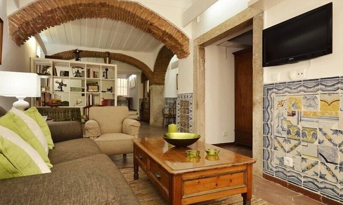 Sacramento Condo | Large charismatic refined open space studio in best quarter