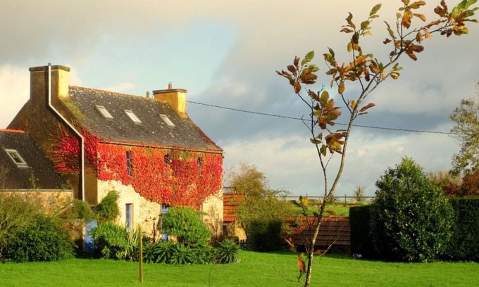 Plougasnou Other | Large comfortable seaside cottage sleeping 10 on Brittanys northern coast