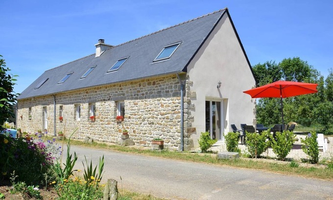 Plogonnec House | Large cottage 10 people near downtown Quimper