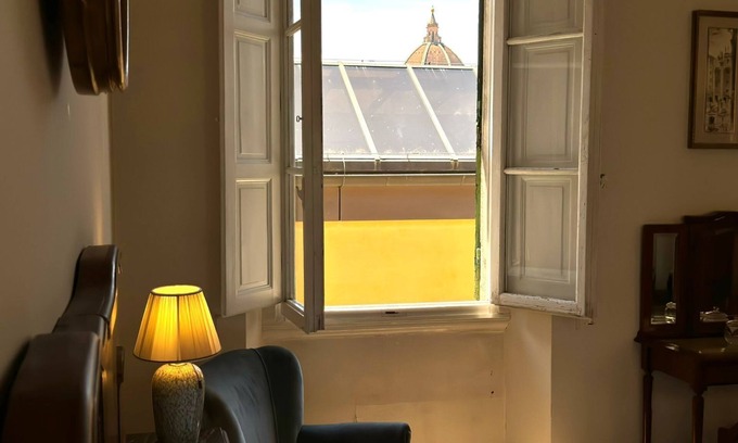 Santissima Annunziata Apartment | Large family apartment, 5 large bedrooms in downtown with terrace