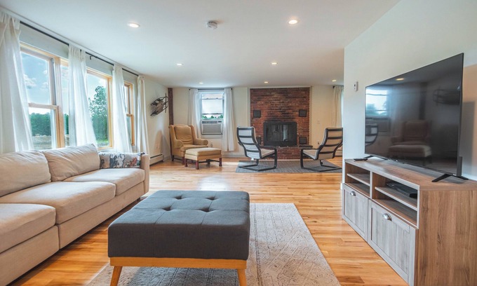 Jeffersonville Other | Large Family Friendly Home - Minutes from Stowe & Smuggs