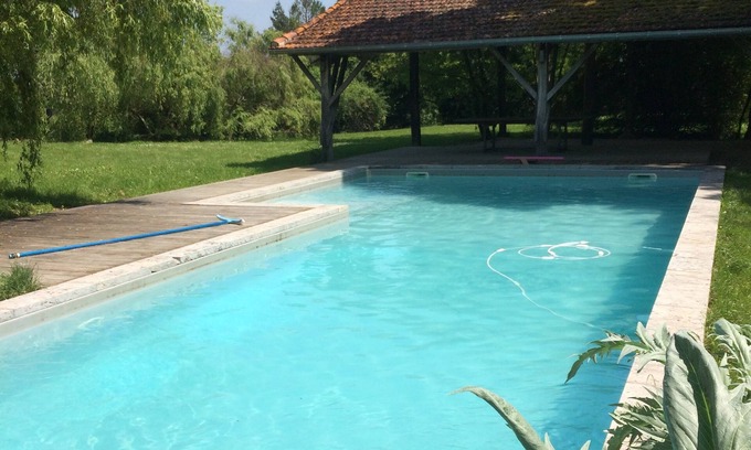 Bassoues House | Large holiday home 10-12 pers. - Swimming pool and large secluded garden