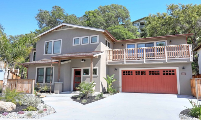 Avila Beach House | Large Home - A Wave From It All - Best of Avila - 5 Bdrm - sleeps 12