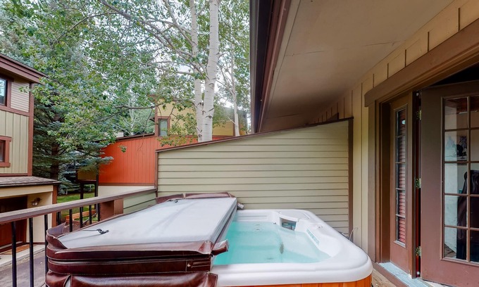 Intermountain Condo | Large home with views from deck, fireplace & covered carport - near Vail gondola