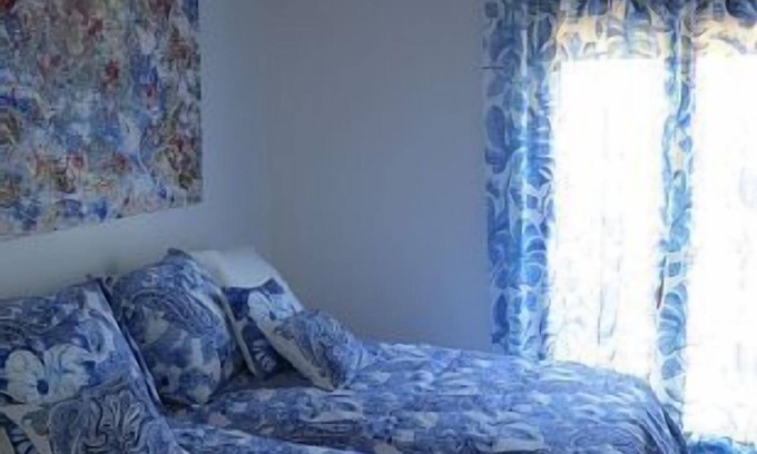 Tosos Cottage | LARGE HOUSE + LOCAL 22 PEOPLE IN COUNTRYSIDE PLENTY OF ROOM FOR RUNNING AND PETS
