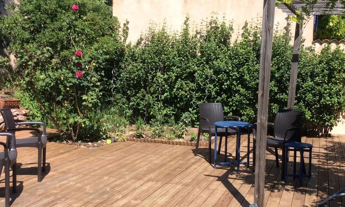 La Valette-du-Var House | Large house with garden 600 m2 in La Valette