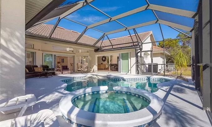 Pinehurst House | Large house with heated walk-in pool near beaches!