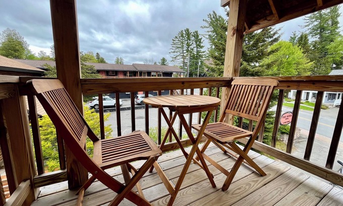 Lake Placid Apartment | Large Loft Studio in Village