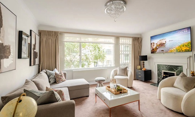 City of Westminster House | Large Lux 5 Bedroom Townhouse by Mayfair