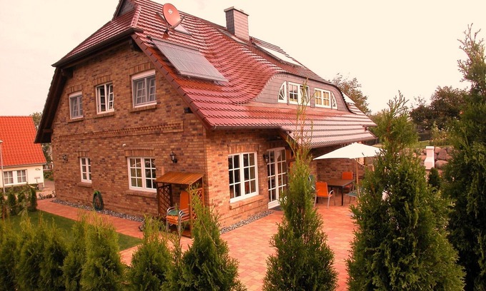 Gager House | Large luxury cottage with four bedrooms, four granite - baths and sauna