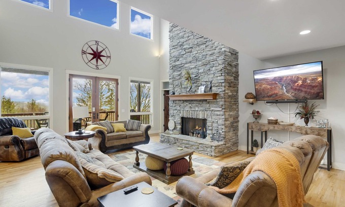 Banner Elk Cabin | Large Luxury Home with Great Views