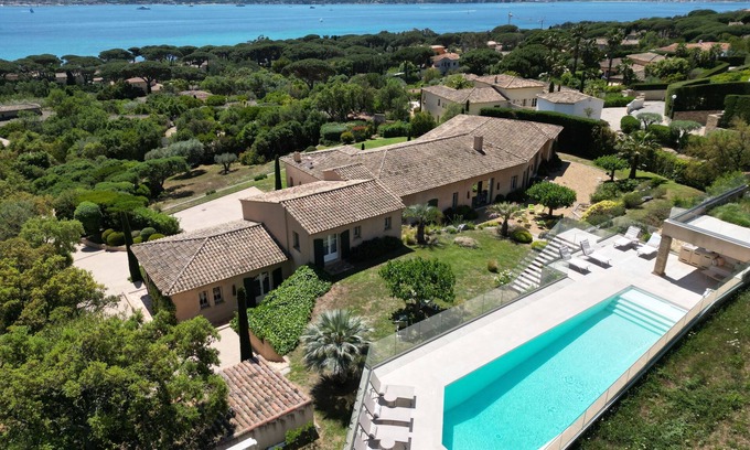 Guerrevieille Villa | Large luxury property, 900 m² living space, panoramic sea view