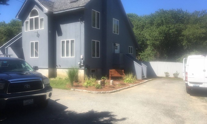 South Kingstown House | Large Modern Home Set On 2 Private Acres Located Near Beach