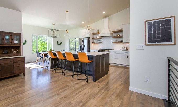 Rapid City House | Large, Modern Home with Hot Tub and a View