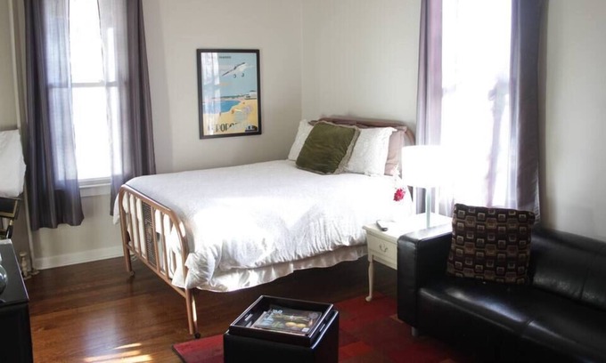 Reedsville Apartment | Large One Bedroom Private Suite