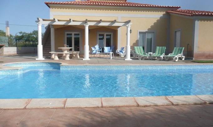 Vila Real Santo Antonio Villa | Large private villa with private pool, garden, bbq - LONG TERM RENTAL AVAILABLE.