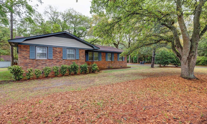 Myrtle Grove House | Large Ranch house in Wilmington